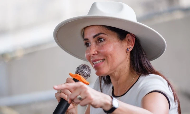 Iza exigió junto a otras 75 organizaciones sociales una serie de demandas para apoyar a González / Foto: cortesía Luisa González