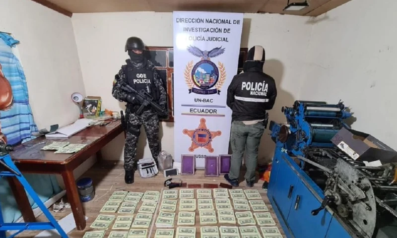 La Policía desarticuló banda que falsificaba dólares / Foto: cortesía ministerio de Gobierno