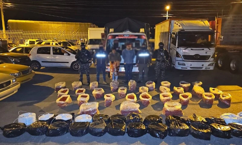 Los agentes les decomisaron 25.000 metros de cordón detonante y 3.750 envolturas de Emulnor / Foto: cortesía Policía Nacional