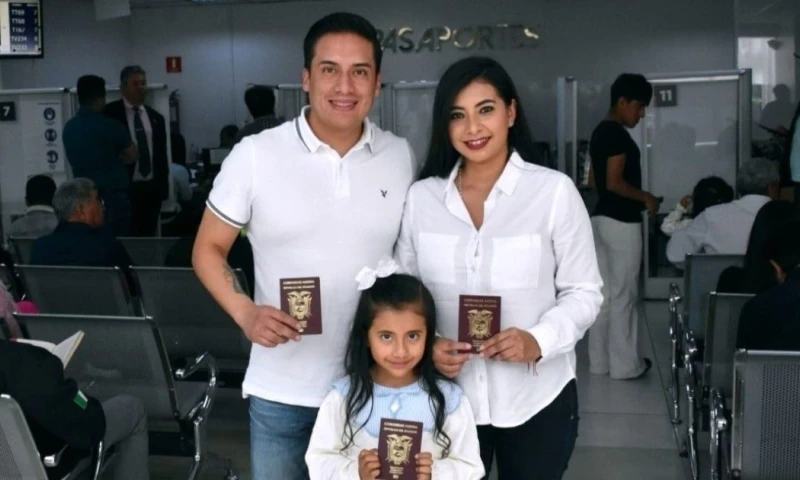 Los ecuatorianos podrán obtener su pasaporte sin necesidad de turno previo en 27 agencias del Registro Civil / cortesía Registro Civil