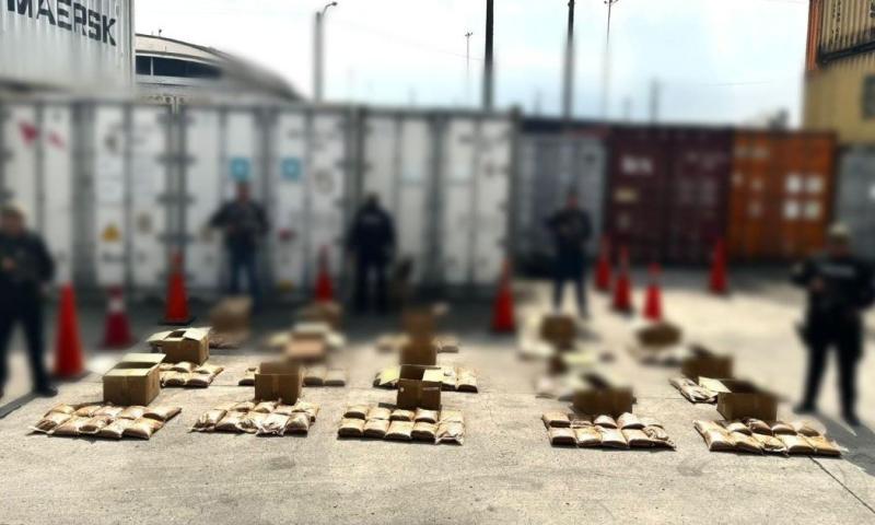 El hallazgo se produjo durante un operativo realizado en el Aeropuerto José Joaquín de Olmedo / Foto: cortesía Policía 