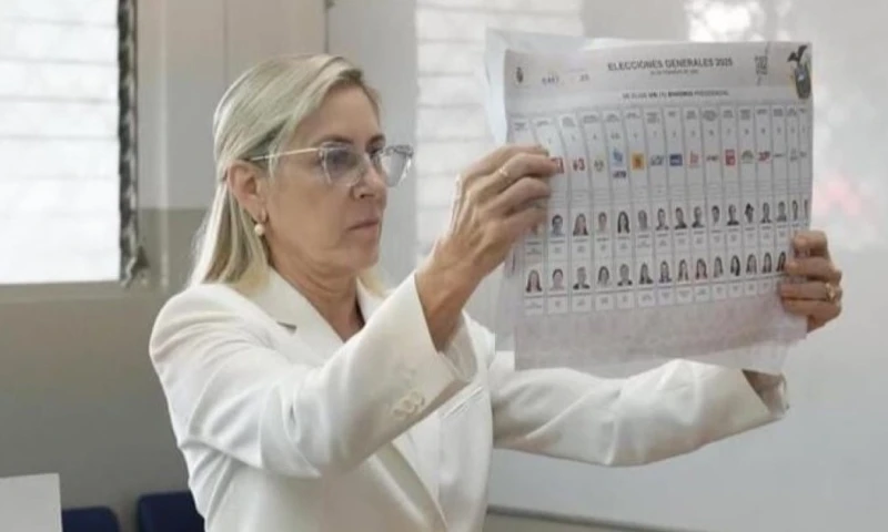 Anabella Azín, madre del presidente Daniel Noboa, fue la asambleísta más votada / Foto: cortesía Anabella Azín