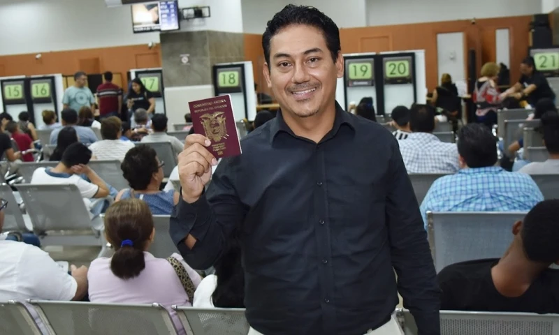 El horario será de 08:00 a 14:00 en 10 agencias habilitadas a nivel nacional / Foto: cortesía Registro Civil 