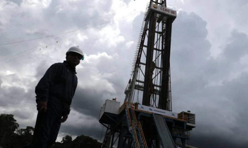 El indicador de riesgo país terminó en 637 puntos. Foto: Expreso