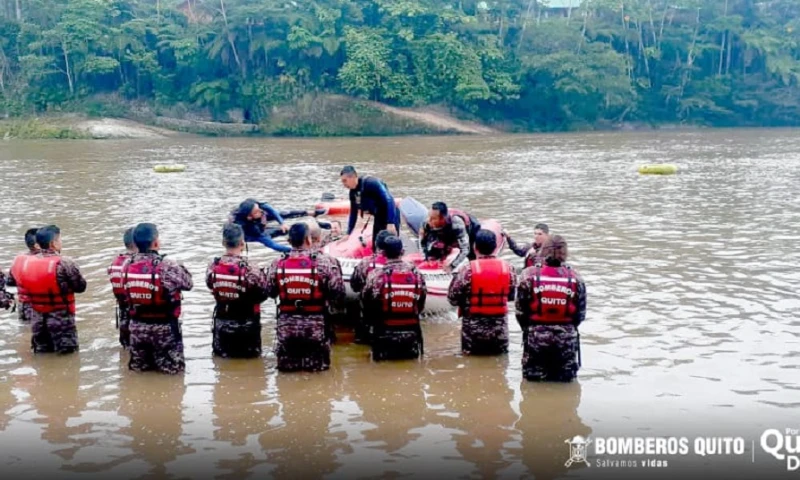 Escuela de Iwias entrena a bomberos de Quito  / Foto: cortesía Bomberos de Quieto