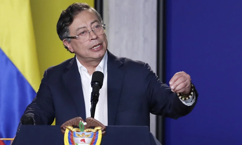 El primer ministro de Perú, Ernesto Álvarez, negó que su país vaya a irrumpir en la embajada de México en Lima para una eventual detención de Chávez/ Foto: EFE