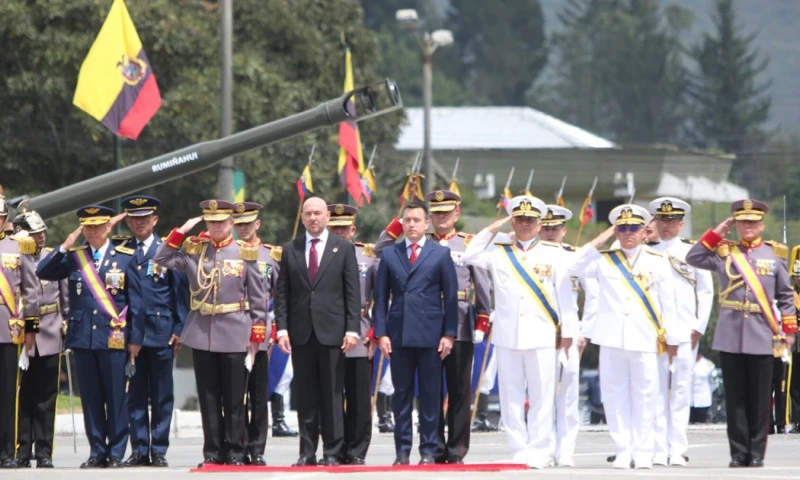 El relevo del Alto Mando Militar se llevó a cabo ayer / Foto: cortesía Presidencia 