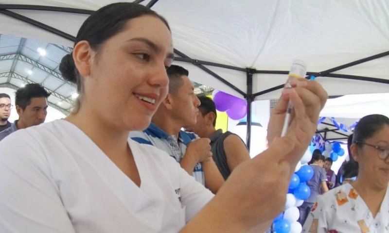 La campaña de vacunación contra la influenza estacional se extenderá hasta el 28 de febrero / Foto: cortesía Ministerio de Salud