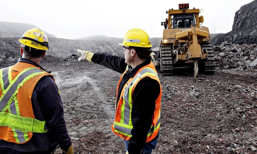 Ecuador arriesga futuras inversiones mineras por falta de nuevas áreas de exploración