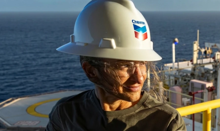 ExxonMobil y Chevron impulsan sus ganancias por el alza del precio del petróleo