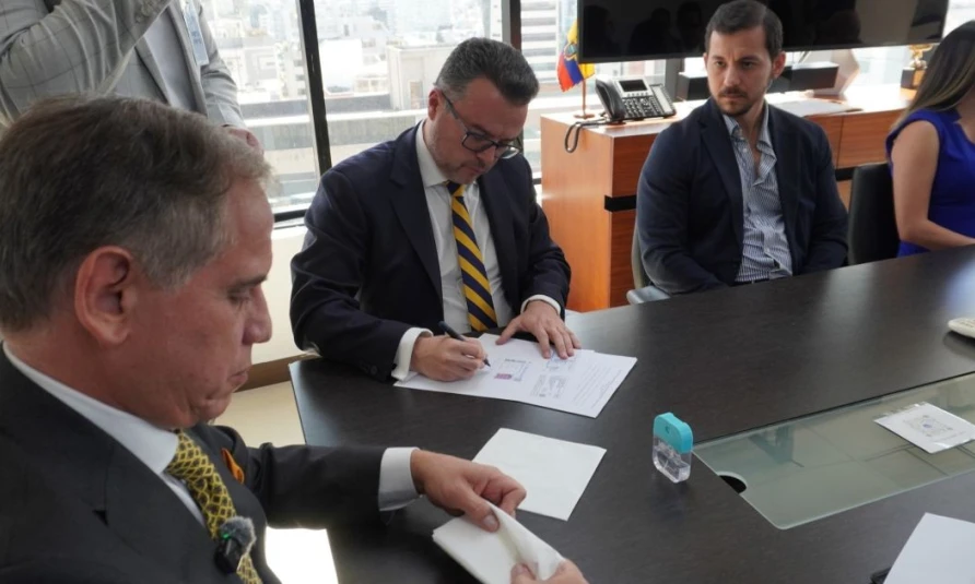 Estado proyecta USD 276 millones en ingresos tras ampliar contrato del bloque Pindo