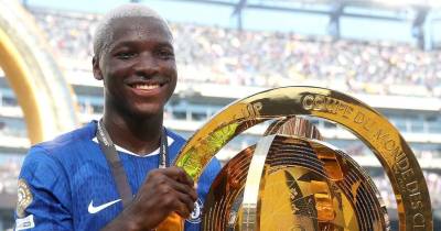 A sus 23 años, Caicedo se consolidó como pieza clave en el esquema del técnico Enzo Maresca / Foto: cortesía