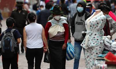 Ecuador suma 1.561 nuevos casos de covid-19 y acumula 19.061 fallecidos  / Foto: EFE