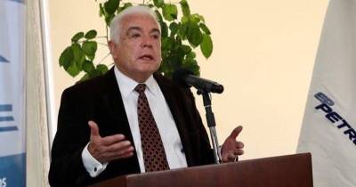 Fernando Santos, exministro de energía, analizó la crisis del sector petrolero / Foto: cortesía