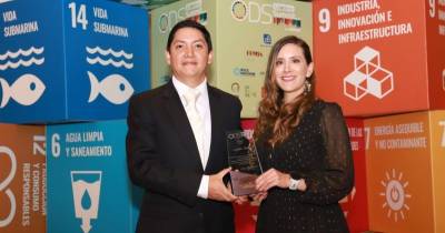 El reconocimiento se entregó durante el ODS Leaders Summit realizado en Guayaquil / Foto: cortesía
