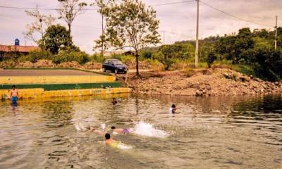 La autorización fue entregada por el viceministro del Agua, Freddy Muñoz / Foto: cortesía Pastaza Travel