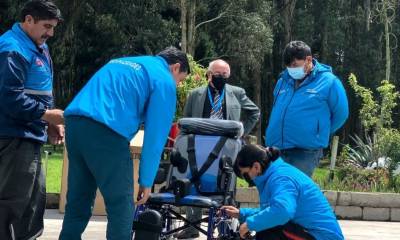 400 sillas de ruedas serán distribuidas en Napo, Orellana y Pichincha / Foto: Cortesía ministerio de Salud