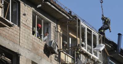 Cerca de estos edificios también fue destruida en el ataque una infraestructura eléctrica / Foto: EFE