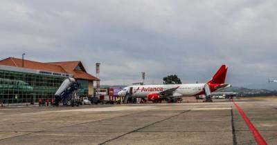 El cambio deja sin efecto el descuento del 40 % que hasta ahora recibían las aerolíneas en el precio de este insumo / Foto: cortesía Corporación Aeroportuaria
