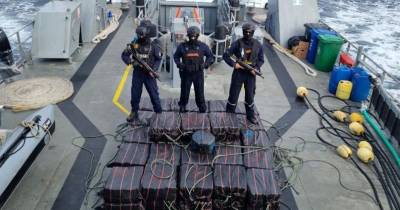 Durante un patrullaje de rutina se detectó una embarcación no identificada que, al percatarse de la presencia militar emprendió una fuga evasiva/ Foto: cortesía Armada