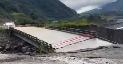 El puente sobre el río Loco está ubicado en el sector de San Carlos, cantón El Chaco / Foto: cortesía