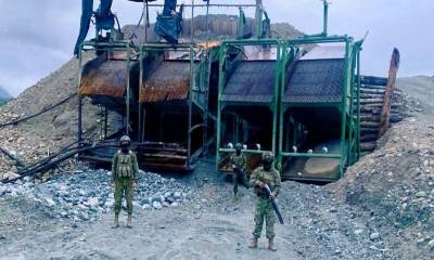 La presencia simultánea de minería legal e ilegal plantea desafíos en materia ambiental, de control territorial y seguridad / Foto: cortesía Ejército Ecuatoriano