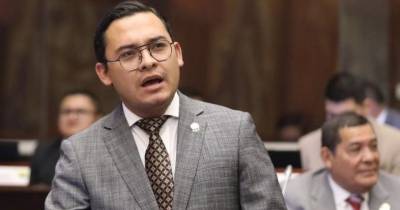 El asambleísta Kevin Gallardo destacó la necesita de una ley de repetición / Foto: cortesía Asamblea Nacional