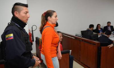 Gracias a esa figura María Sol Larrea, exfuncionaria del IESS, recibió un año de cárcel en lugar de los hasta cinco a los que podía ser sentenciada por tráfico de influencias. Foto: Expreso