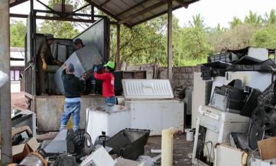Una gran parte de esos desechos serán procesados en Guayaquil / Foto: EFE