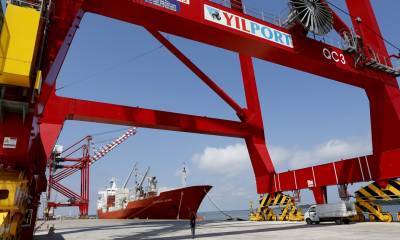 La alianza se firmó entre Yilport Terminal Operations y la Autoridad Portuaria de Puerto Bolívar / Foto: cortesía Presidencia