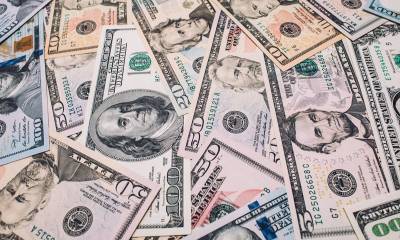 La divisa estadounidense abrirá al mismo precio que cerró el pasado viernes 9 de enero, cuando tuvo una caída de - $17,44 pesos respecto a la jornada anterior (-0.47%). / Foto: Shutterstock