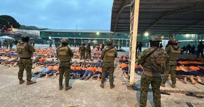 El hecho violento ocurrió durante la madrugada e incluyó fuertes explosiones y varios disparos / Foto: cortesía Ejército ecuatoriano
