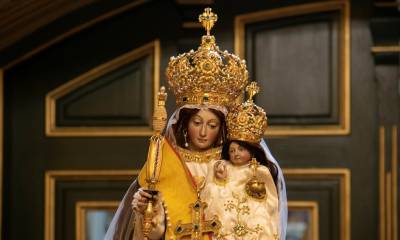 Bendición desde el aire reemplaza a tradicional romería en Ecuador por Covid-19 / Foto: EFE