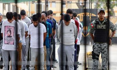 Las autoridades de Perú trasladaron este lunes a 100 presos "de alta peligrosidad" hacia la prisión de Challapalca / Foto: cortesía Presidencia Perú