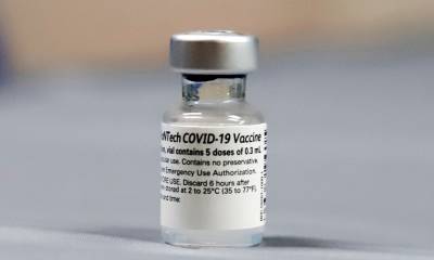 Ecuador recibe nuevo lote de más de 66.000 vacunas anticovid-19 de Pfizer / Foto: EFE