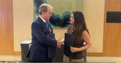 Carolina Maldonado, directora ejecutiva de PRO ECUADOR, firmó el documento / Foto: cortesía PRO ECUADOR