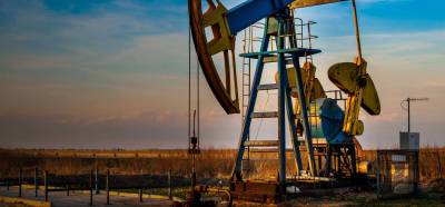 El precio del petróleo Brent y WTI cayó este viernes tras el alto el fuego en Gaza y la amenaza de aranceles de EE.?UU. Así cerraron los mercados y la cotización del barril hoy. / Foto: EFE