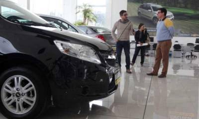 Un vehículo está gravado con cinco impuestos. Mientras más alto su precio, más tributa. Foto: El Comercio