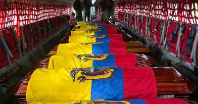 El avión C-130 de la FAE trasladó a Quito los ataudes de los 11 soldados asesinados / Foto: cortesía Ejército Ecuatoriano