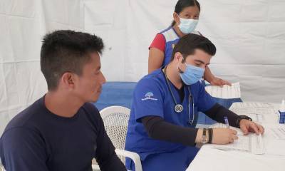 Se ejecutaron 355 brigadas médicas en las categorías de salud integral, visitas domiciliarias, salud escolar, atención comunitaria, control de vectores y vacunación. foto cortesía Petroecuador