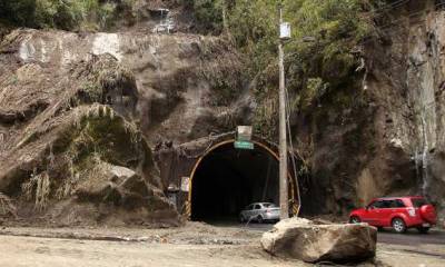 Los deslaves en el túnel de Río Verde continúan de forma permanente y el sistema de iluminación no funciona porque se destruyó un transformador. Foto: El Comercio