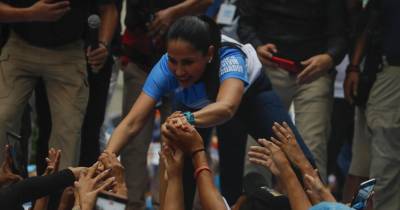 González criticó los ataques de "campaña sucia" que ha recibido desde la candidatura de Noboa / Foto: EFE