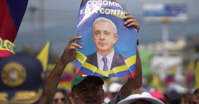Uribe se convirtió el 1 de agosto pasado en el primer expresidente de Colombia en ser condenado penalmente / Foto: EFE 