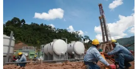 Perú: Exministro revela que seis empresas intentaron invertir en gas y abandonaron el país por trabas estatales
