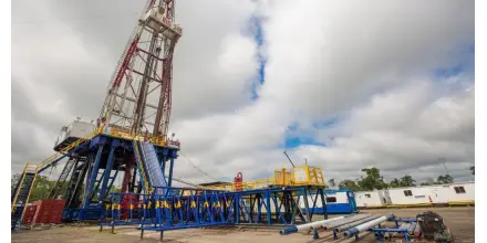 Precio del petróleo cayó este 25 de marzo por expectativas de tregua en Medio Oriente