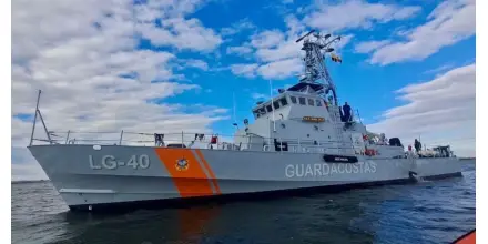 Estados Unidos entregó a Ecuador un buque guardacostas