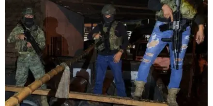 Fuerzas Armadas decomisan más de 3.600 galones de diésel ilegal en Sucumbíos