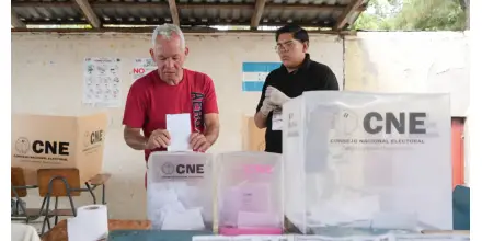 Ecuador y varios países piden proteger elecciones en Honduras 