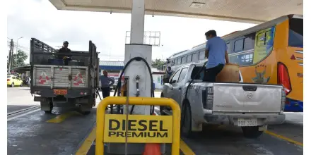 Precio del diésel en Ecuador enfrenta presión internacional por conflicto en Medio Oriente