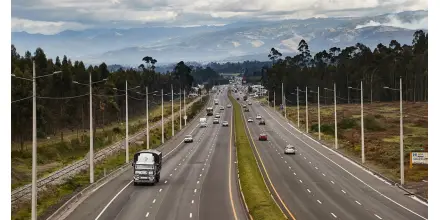 Pico y Placa Quito para este viernes 24 de abril de 2026: horarios y restricciones